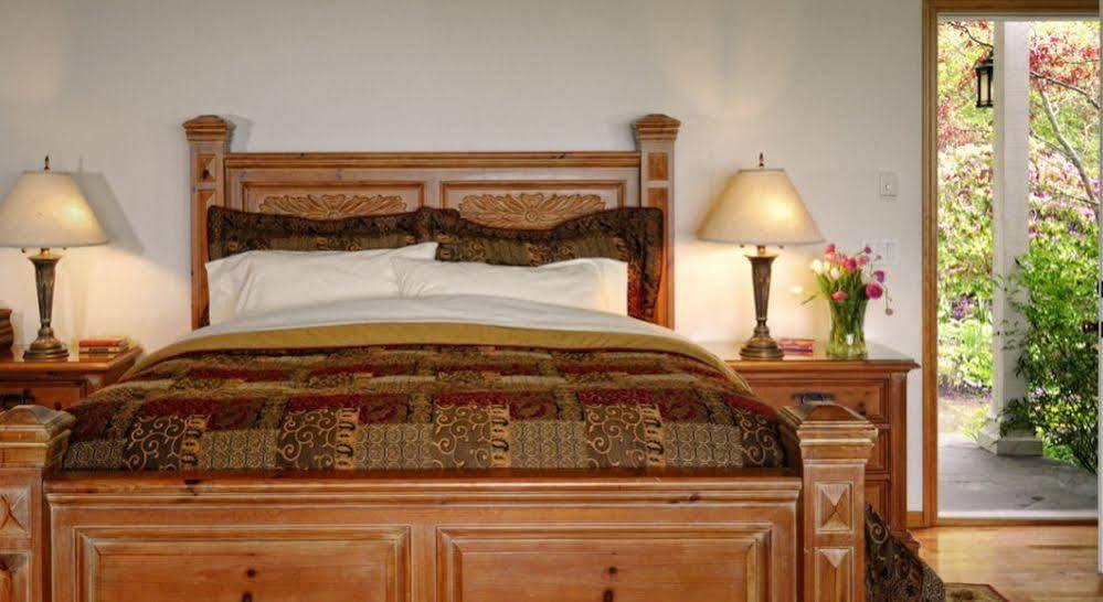 Colette'S Bed & Breakfast 安吉利斯港 外观 照片
